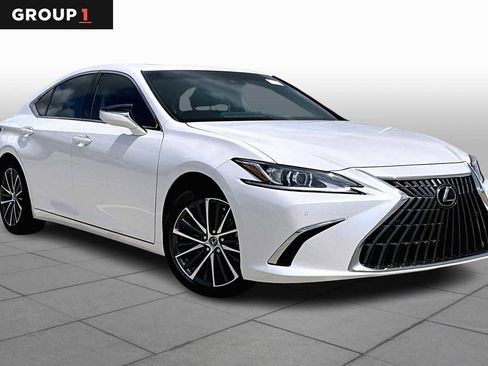Used 2024 Lexus ES 350 w/ Premium Package image 3