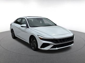 Used 2025 Hyundai Elantra Limited video 2