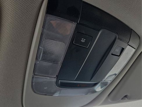 Used 2025 Kia Sportage LX FWD image 11
