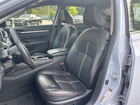 Used 2024 Nissan Altima 2.5 SR image 14