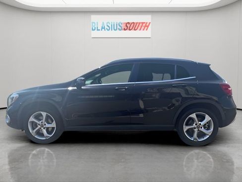 Used 2020 Mercedes-Benz GLA 250 4MATIC w/ Premium Package image 6