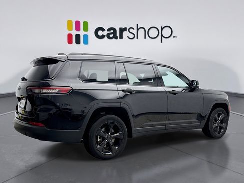 Used 2023 Jeep Grand Cherokee L Laredo image 5