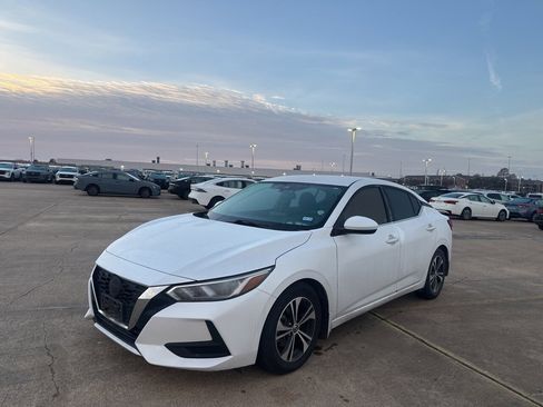 Certified 2022 Nissan Sentra SV image 8