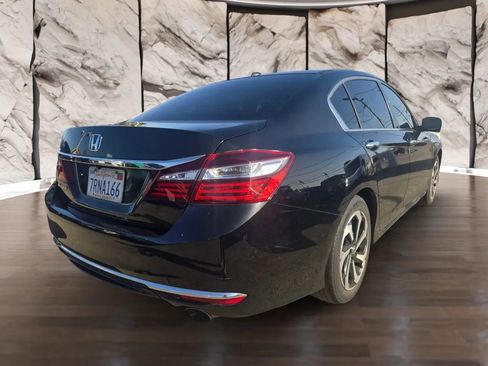 Used 2016 Honda Accord EX image 6