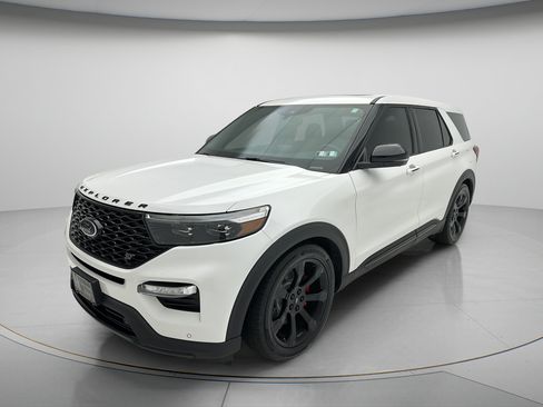 Used 2022 Ford Explorer ST w/ Equipment Group 401A AWD/4WD image 3