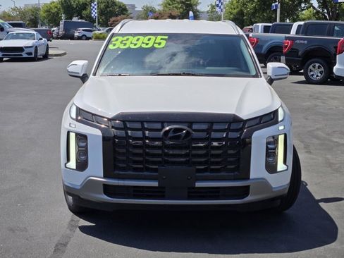 Used 2024 Hyundai Palisade SEL FWD image 2
