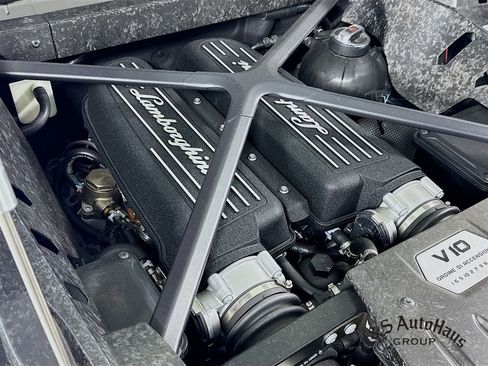 Used 2017 Lamborghini Huracan LP 580-2 RWD image 44