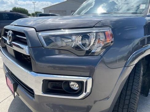 Used 2022 Toyota 4Runner Limited AWD/4WD image 28