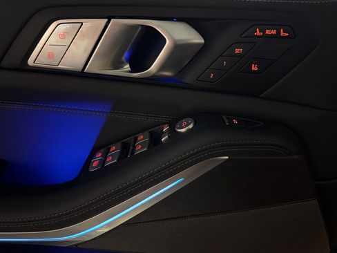 Used 2026 BMW X7 xDrive40i w/ Premium Package image 13