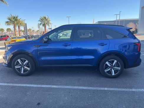 Used 2021 Kia Sorento EX w/ Panoramic Sunroof Package image 35