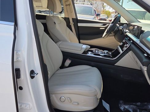 New 2026 Genesis GV80 2.5T AWD/4WD image 16