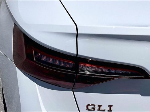Used 2022 Volkswagen Jetta GLI Autobahn FWD image 23