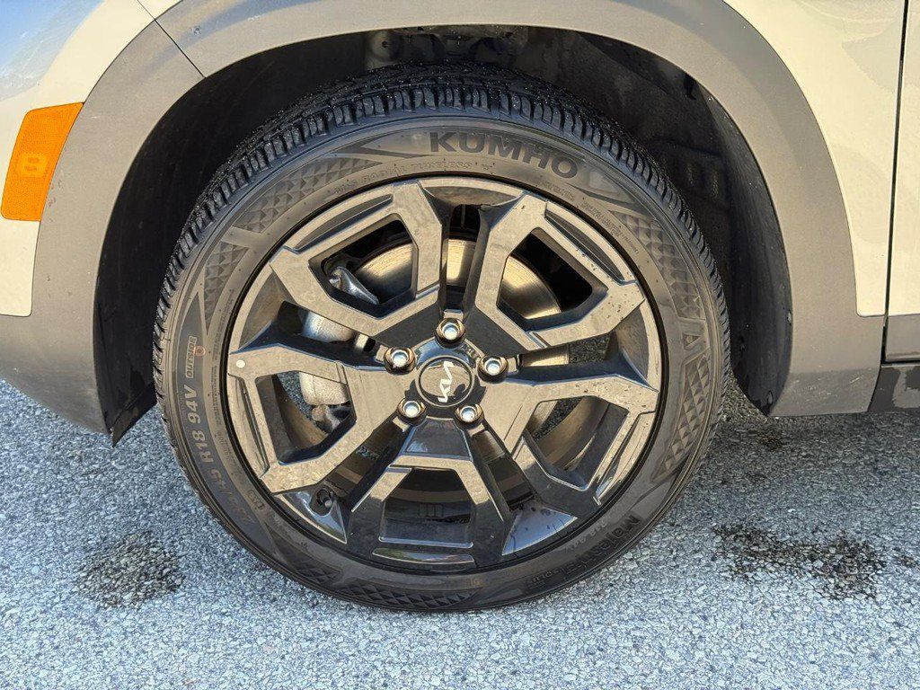 Used 2024 Kia Seltos X-Line AWD/4WD image 9