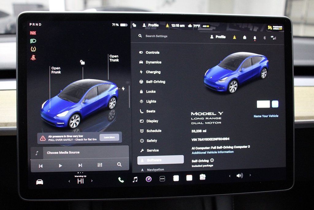 Used 2022 Tesla Model Y Long Range AWD/4WD image 27