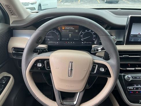 Used 2022 Lincoln Corsair FWD w/ Equipment Group 101A image 19