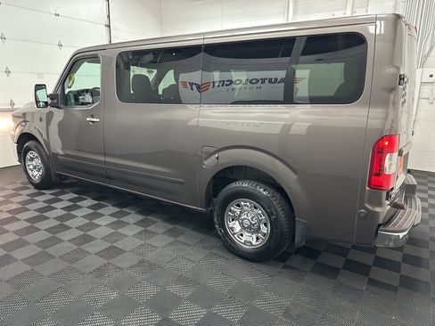 Used 2015 Nissan NV 3500 SL w/ Technology Package image 6