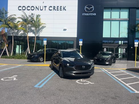 Used 2023 MAZDA CX-30 AWD 2.5 S w/ Preferred Package image 3