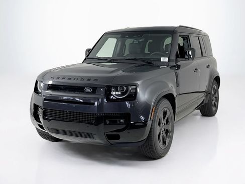 Used 2026 Land Rover Defender 110 X-Dynamic SE AWD/4WD image 1