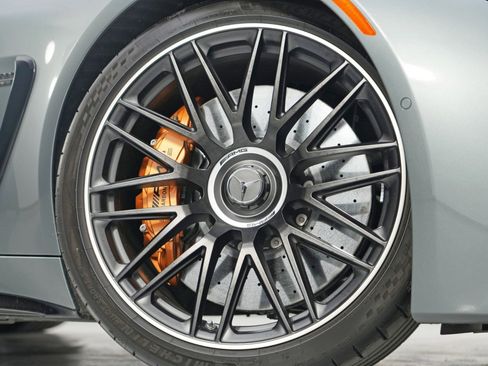 Used 2025 Mercedes-Benz AMG GT 63 S w/ AMG Carbon Fiber Package image 48