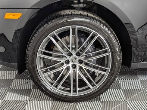 New 2026 Porsche Macan image 11