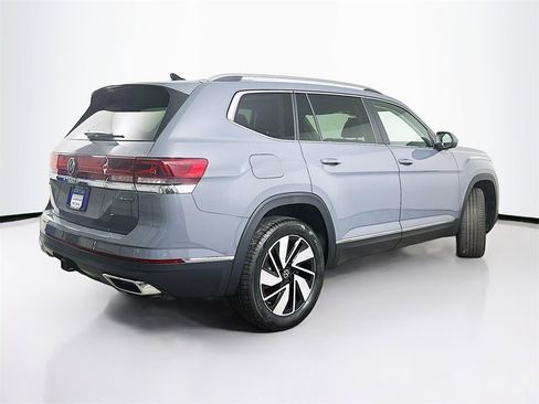 New 2026 Volkswagen Atlas SEL image 7
