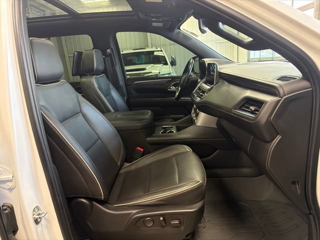 Used 2023 GMC Yukon XL SLT w/ SLT Luxury Package AWD/4WD image 23
