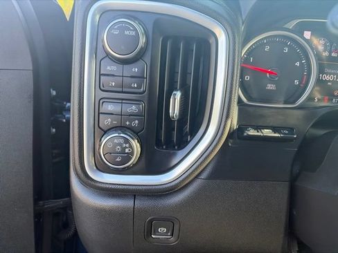 Used 2020 Chevrolet Silverado 2500 High Country w/ Technology Package AWD/4WD image 19