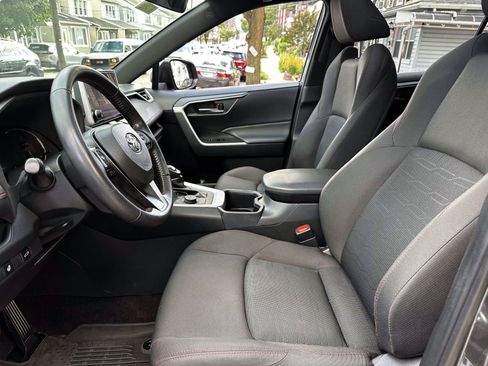 Used 2024 Toyota RAV4 SE w/ Weather & Moonroof Package AWD/4WD image 15