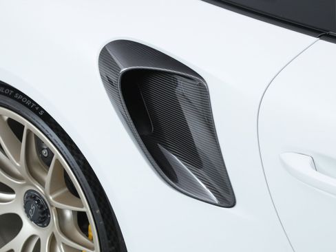 Used 2018 Porsche 911 GT2 RS image 12