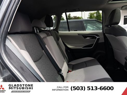 Used 2022 Toyota RAV4 XLE w/ Convenience Package AWD/4WD image 23