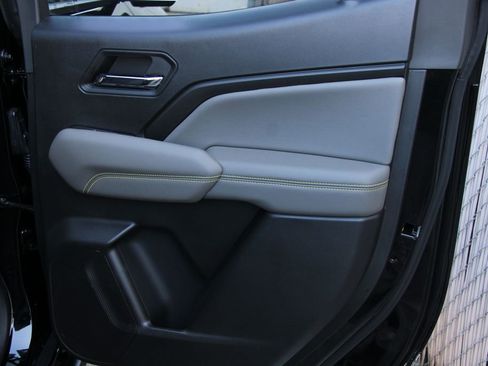 Certified 2024 Chevrolet Colorado ZR2 w/ Technology Package image 13