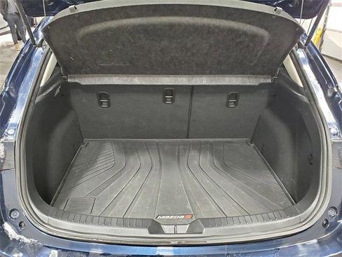 Used 2016 MAZDA MAZDA3 i Grand Touring image 14