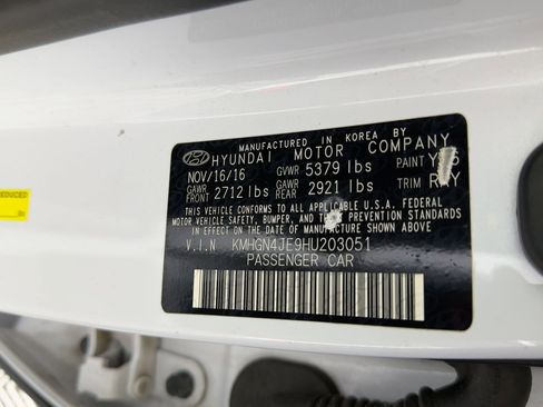 Used 2017 Genesis G80 3.8 image 18