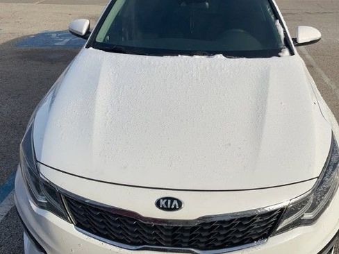 Used 2020 Kia Optima LX image 19