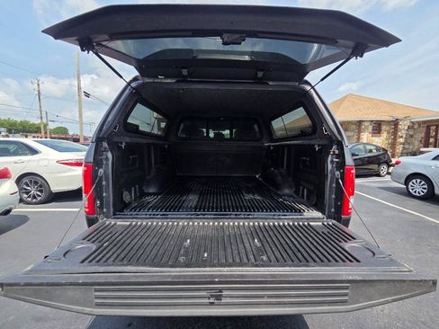 Used 2017 Ford F150 XLT w/ Equipment Group 302A Luxury AWD/4WD image 21