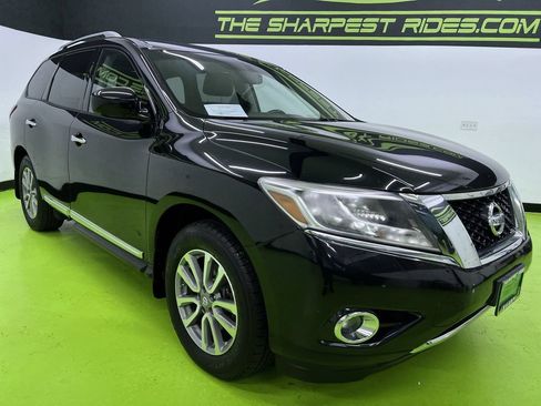 Used 2016 Nissan Pathfinder SL w/ SL Premium Package AWD/4WD image 2