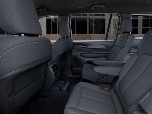 New 2026 Jeep Grand Cherokee L Laredo image 23