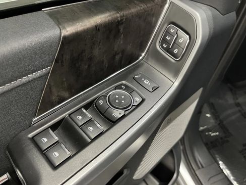 Used 2024 Ford F250 Lariat w/ Lariat Ultimate Package image 33