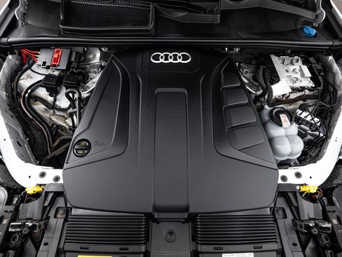 Certified 2023 Audi Q7 2.0T Premium Plus w/ Premium Plus Package AWD/4WD image 21