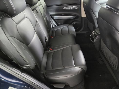 Used 2023 Genesis GV70 2.5T w/ Select Package image 21