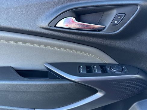 Used 2024 Chevrolet Trax ACTIV image 12