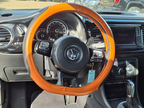 Used 2016 Volkswagen Beetle 1.8T Classic image 12