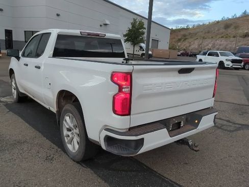 Used 2022 Chevrolet Silverado 1500 Custom AWD/4WD image 4