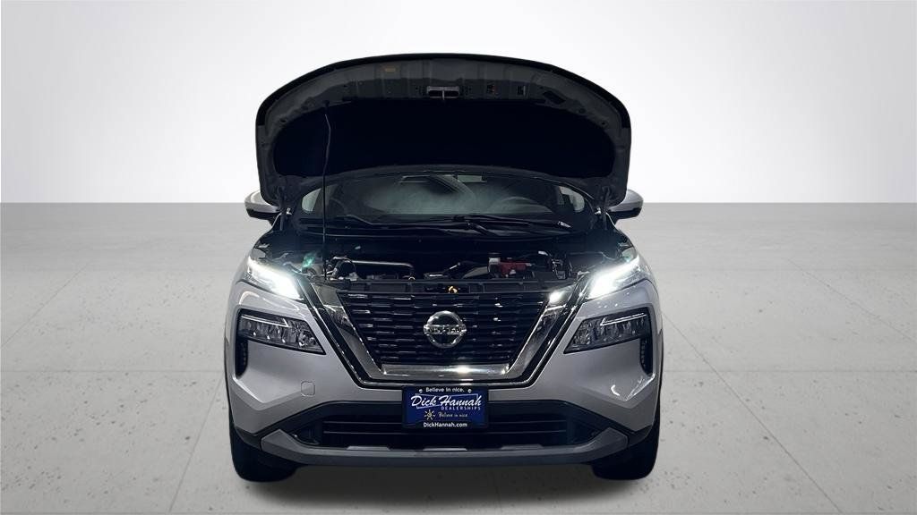 Used 2021 Nissan Rogue SV FWD image 6