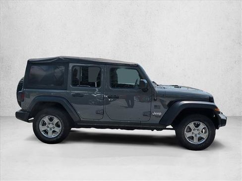 Used 2019 Jeep Wrangler Unlimited Sport S AWD/4WD image 4