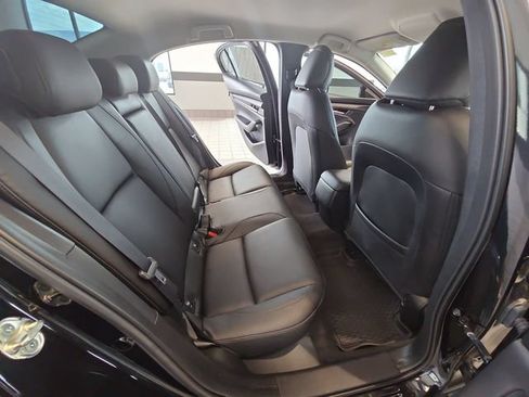Used 2025 MAZDA MAZDA3 s FWD image 10