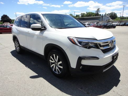Used 2021 Honda Pilot EX image 3