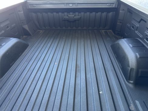 Used 2023 Chevrolet Silverado 1500 LT w/ Protection Package AWD/4WD image 19