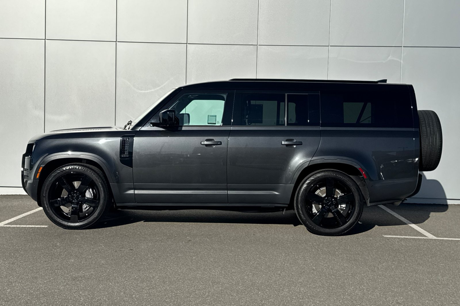 Used 2026 Land Rover Defender 130 S AWD/4WD image 2
