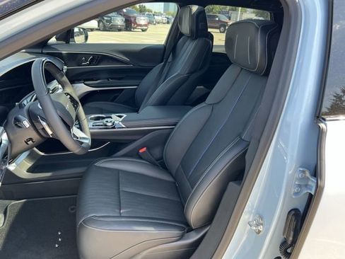 New 2026 Cadillac Lyriq V image 21